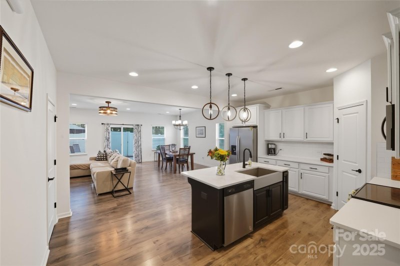 Property image 5 of 12024 Basking Drive in The Landings At Catawba River, Charlotte, NC 28214