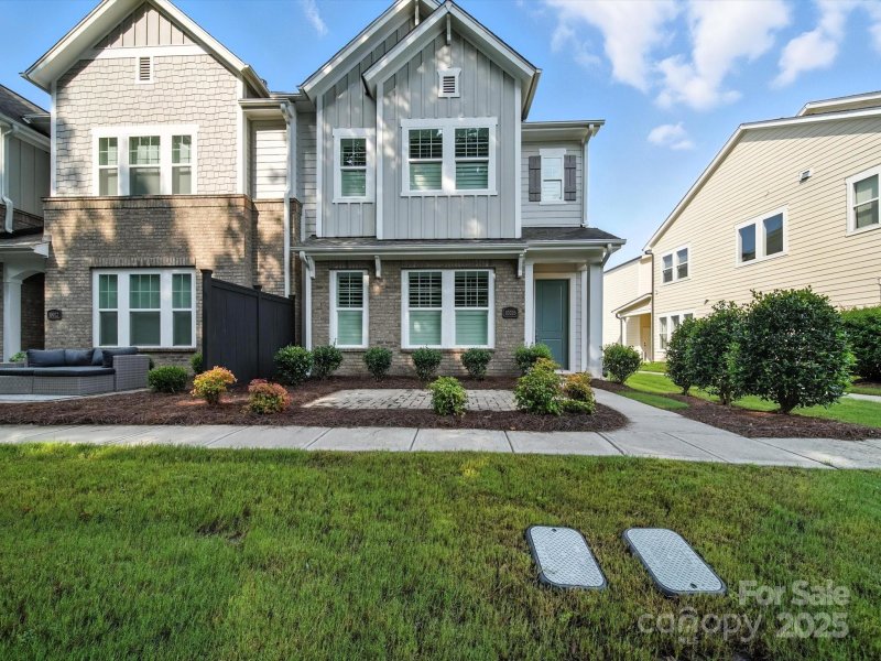 Property image 4 of 10026 Wayfair Meadow Court in Southridge, Charlotte, NC 28277