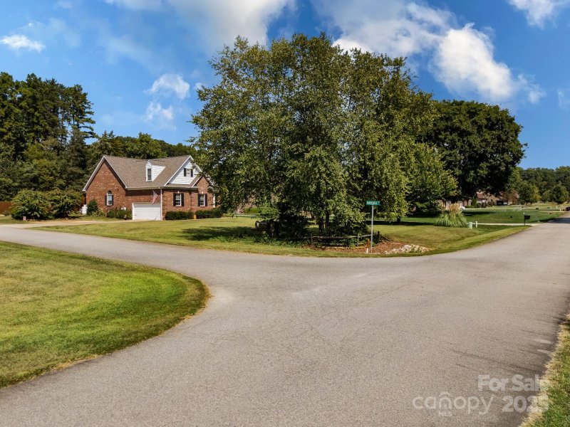 Property image 3 of 7275 Woodcock Trail in Hunters Oak, Stanley, NC 28164
