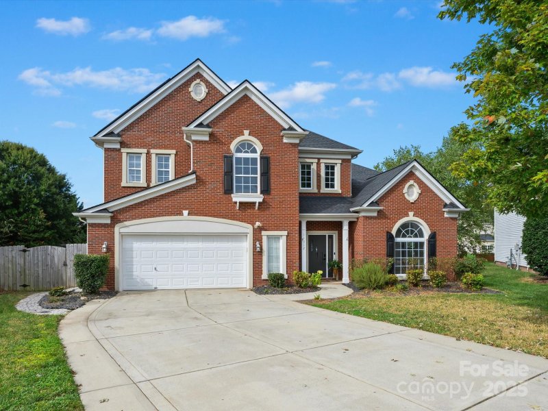 Property image 2 of 11012 Southfield Drive in Huntington Forest, Charlotte, NC 28273