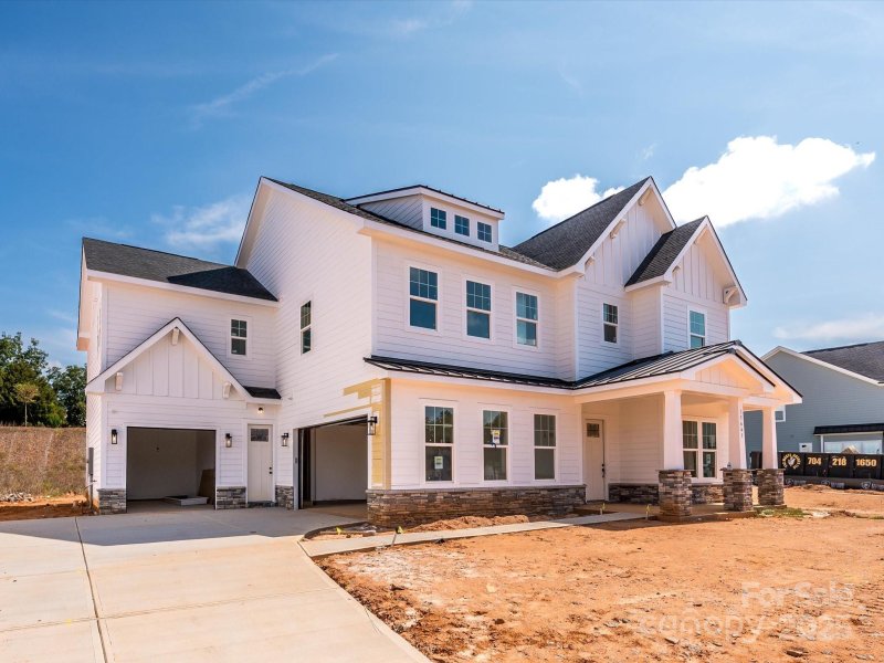 Coventry Glen, Huntersville Community