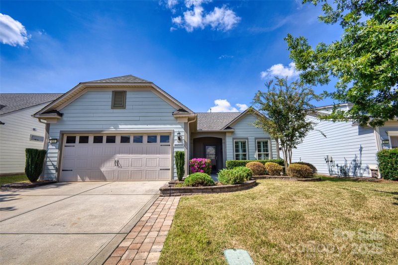 Property image 3 of 353 Harvest Valley Lane in Carolina Orchards, Fort Mill, SC 29715