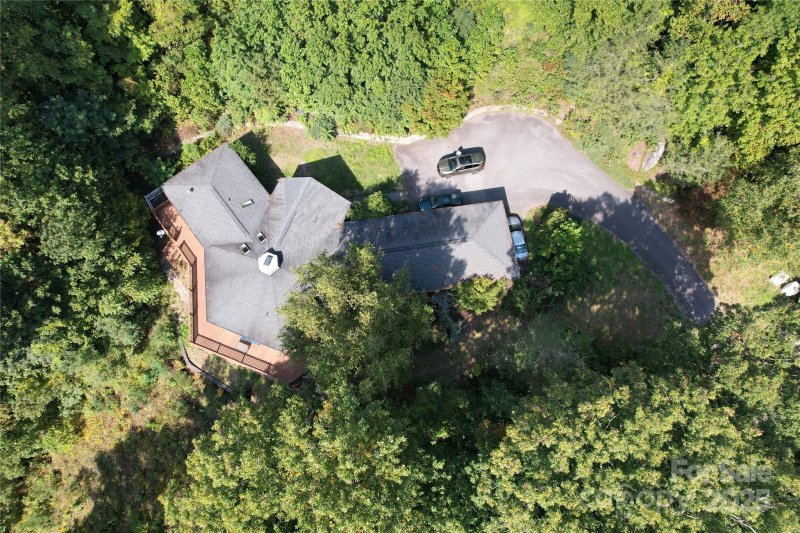 Property image 3 of 125 Winding Ridge Road in Winding Ridge Estates, Fairview, NC 28730