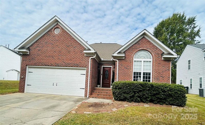 Property image 2 of 404 Havenbrook Way in Havenbrook, Concord, NC 28027