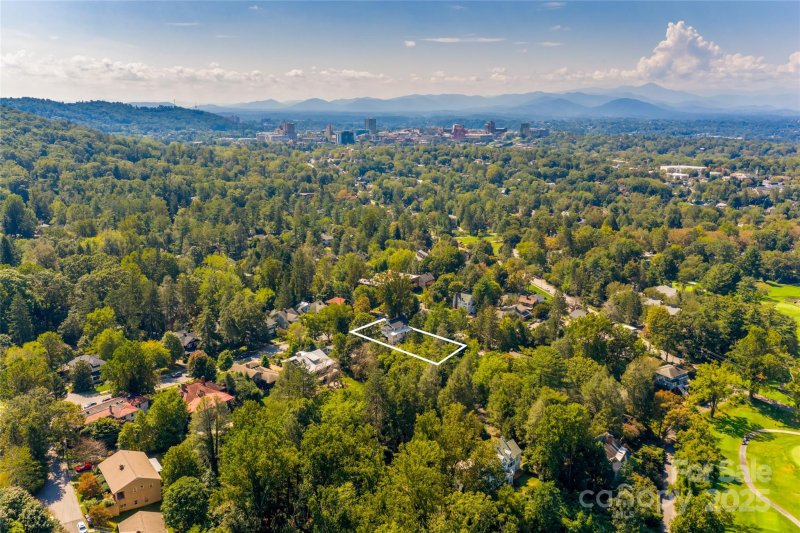 Property image 2 of 55 Edgemont Road in Grove Park, Asheville, NC 28801