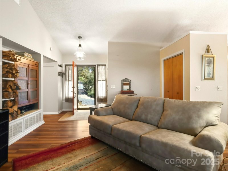 Property image 5 of 1533 Apple Lane in Apple Mountain, Spruce Pine, NC 28777