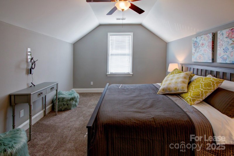 Property image 5 of 10400 Orchid Hill Lane in Orchid Hill, Charlotte, NC 28277