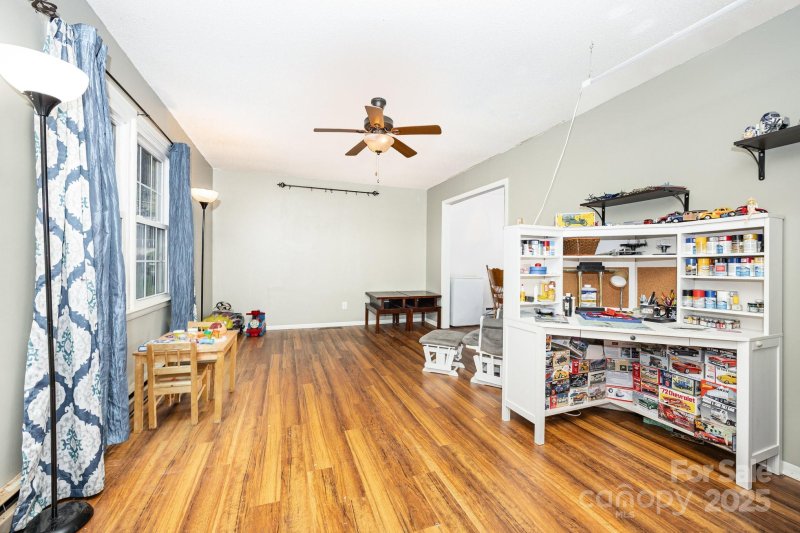 Property image 4 of 103 Oaklawn Road in Danbury Forest, Statesville, NC 28625