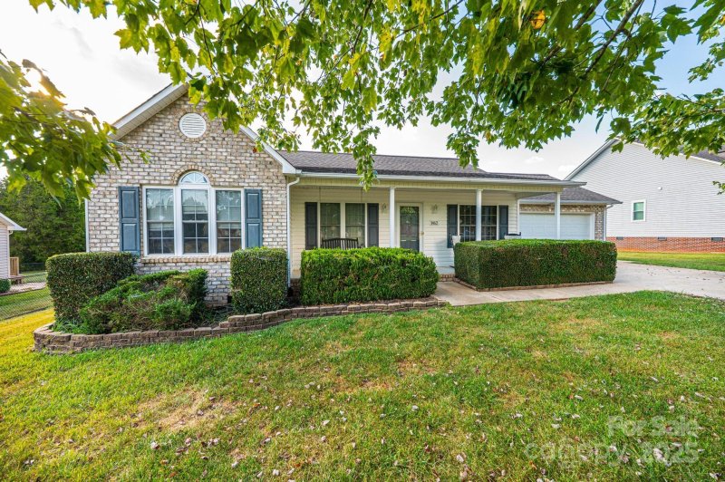 1462 Farmington Hills Drive