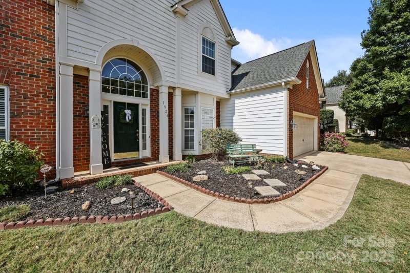 Property image 2 of 7924 Fairmeadows Drive in Highland Creek, Charlotte, NC 28269