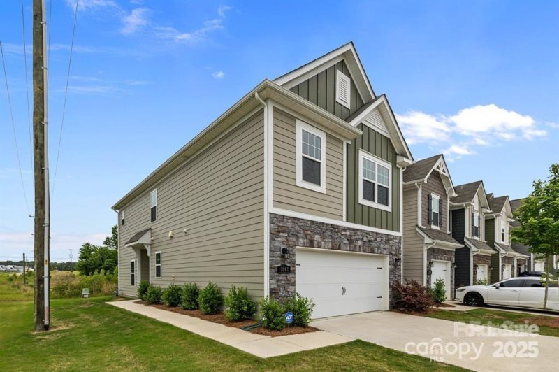 Property image 3 at 5207 Maynard Hill Drive, Monroe, NC 28110