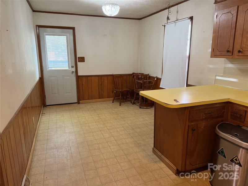 Property image 5 of 105 Smith Lane in Rollingwood, Mount Holly, NC 28120