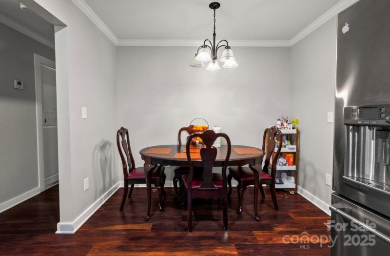 Property image 4 of 4601 Sampson Street in Beechwood Acres, Charlotte, NC 28208