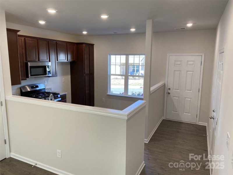 Property image 3 at 7418 Sienna Heights Place, Charlotte, NC 28213