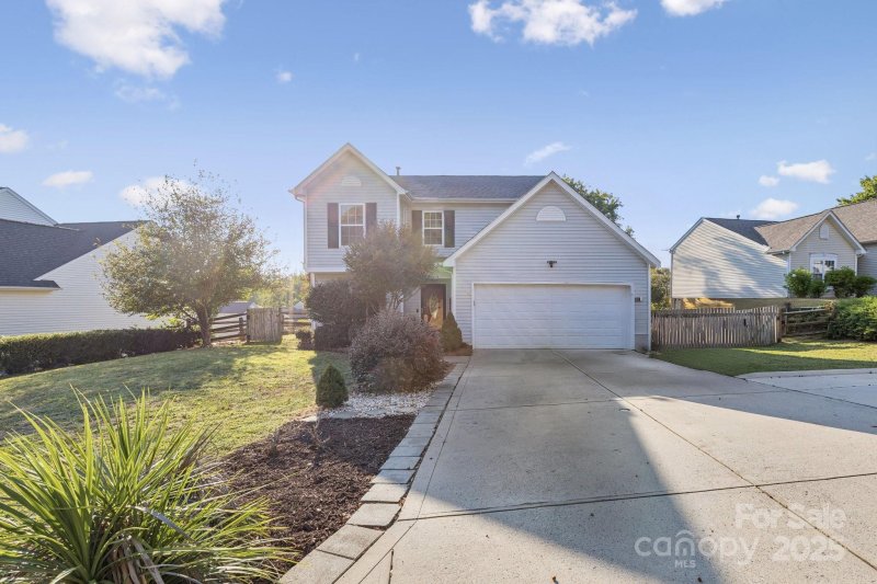 Property image 2 of 6922 Brandon Chase Lane in Rocky Meadows, Concord, NC 28025