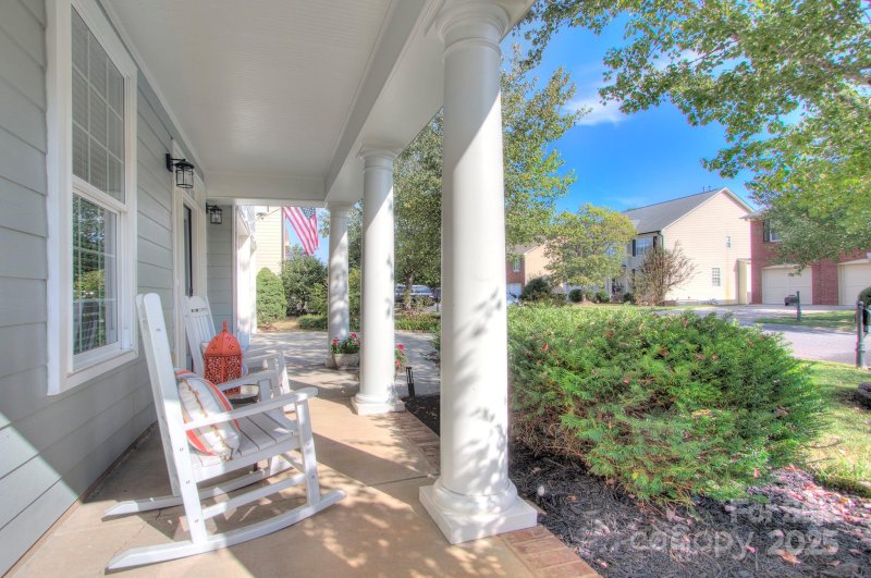 Property image 3 of 6433 Chadwell Court in Bridgemill, Fort Mill, SC 29707