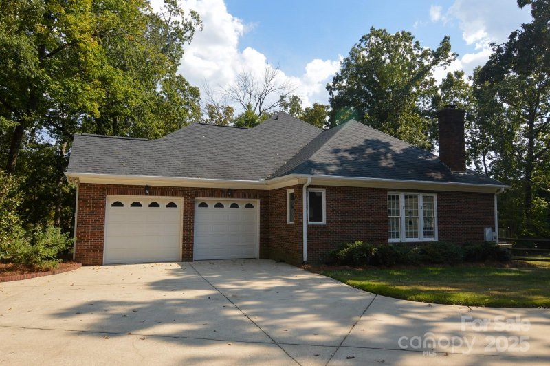 Property image 4 at 113 Eaglecrest Drive, Matthews, NC 28104