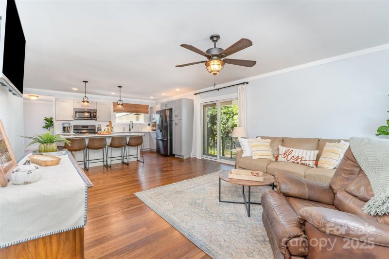 Property image 4 of 105 Peachtree Street in Hall Park, Belmont, NC 28012