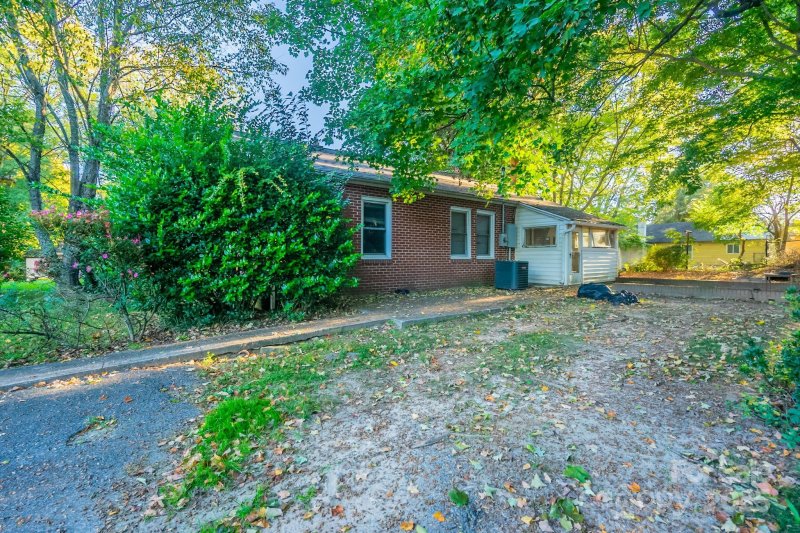 Property image 4 at 1501 Mccormick Avenue, Gastonia, NC 28054