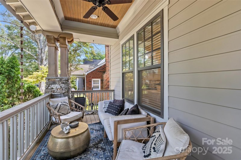 Property image 4 of 2614 Chesterfield Avenue in Chantilly, Charlotte, NC 28205