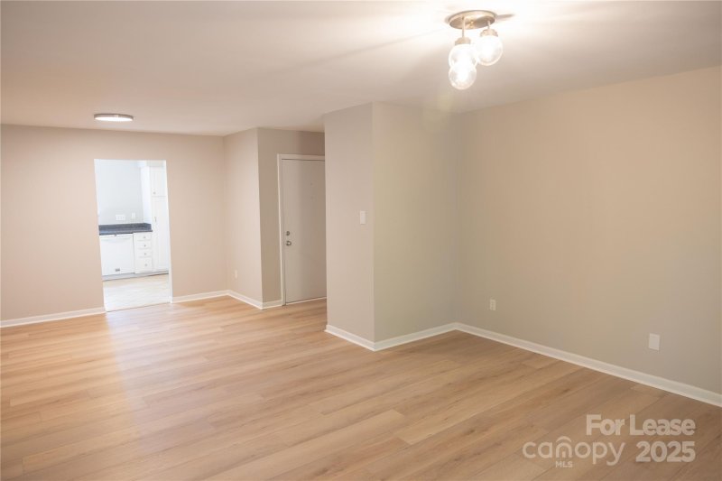 6100 Heathstone Lane