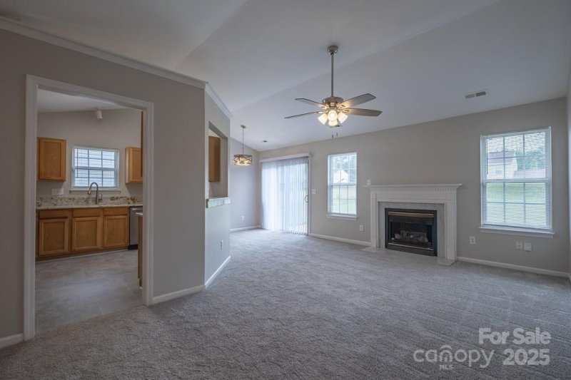 Property image 4 of 1919 Dietrich Lane in Hemby Woods, Charlotte, NC 28262