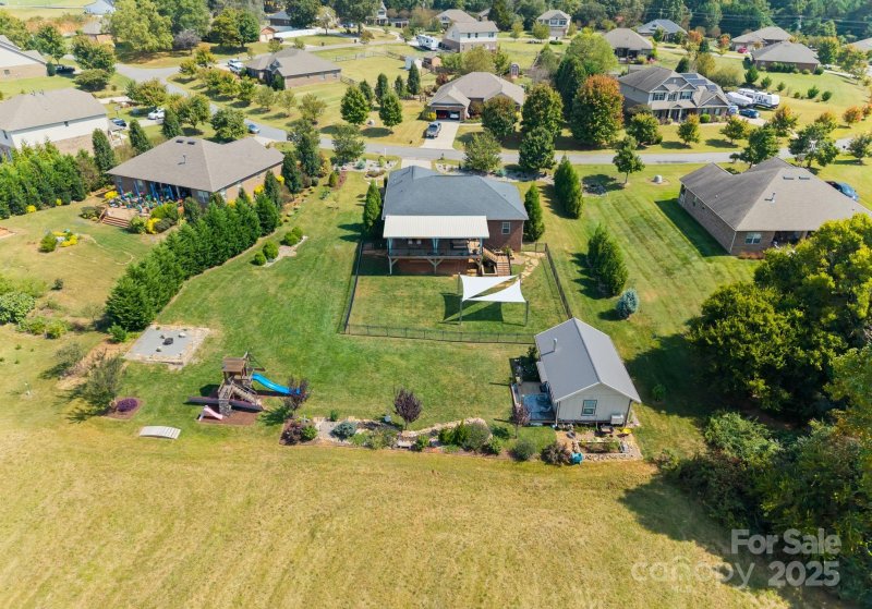 Property image 4 of 130 Nesting Quail Lane in Highland Ridge, Mooresville, NC 28117