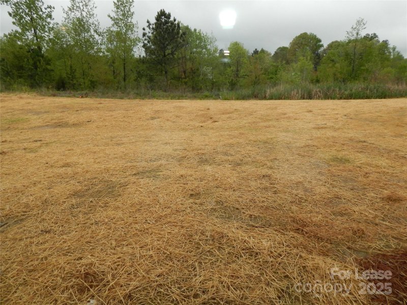 Property image 5 of 6036 Loy Court in Paw Creek village, Charlotte, NC 28214