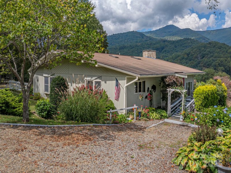 Property image 3 of 234 Sams Trail in Balsam Meadows, Waynesville, NC 28786