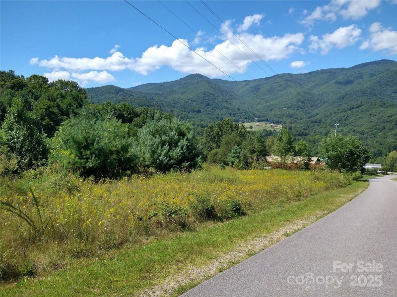 Property image 5 of 00 Barber Hill Drive in Barbers Orchard, Waynesville, NC 28786