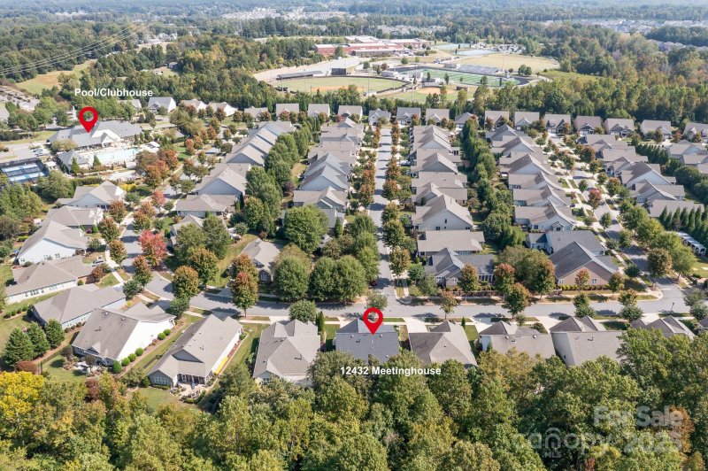 Property image 3 of 12432 Meetinghouse Drive in Baileys Glen, Cornelius, NC 28031