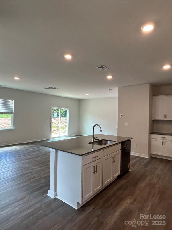 Property image 3 at 514 13th Avenue Drive, Hickory, NC 28601