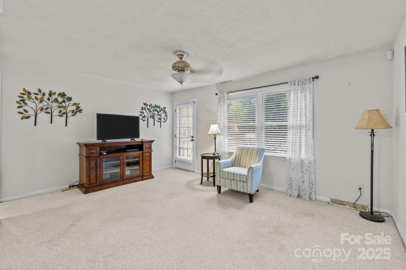 Property image 2 of 7717 Davis Road in Heathergate, Mint Hill, NC 28227