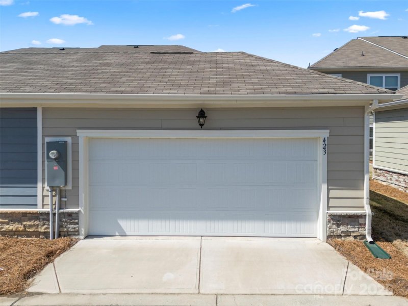 Property image 4 of 423 Wescott Street in Sagecroft, Indian Trail, NC 28079