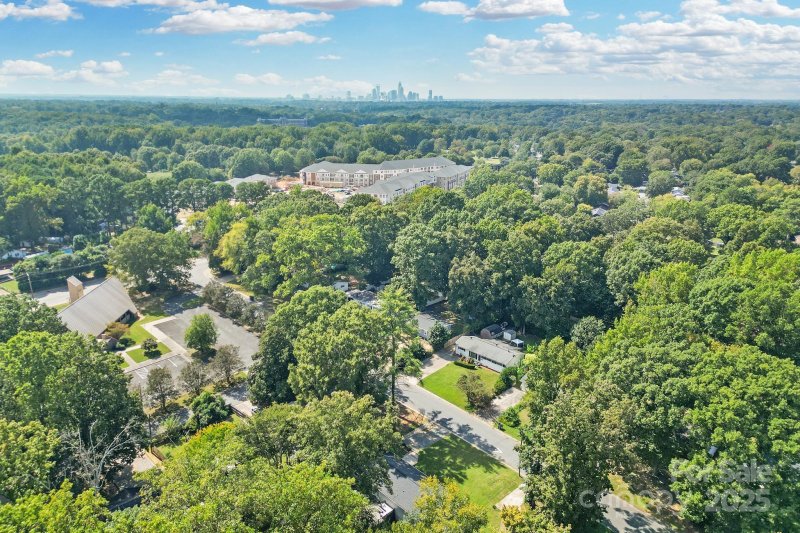 Property image 3 of 3734 Dunwoody Drive in Shamrock Hills, Charlotte, NC 28215