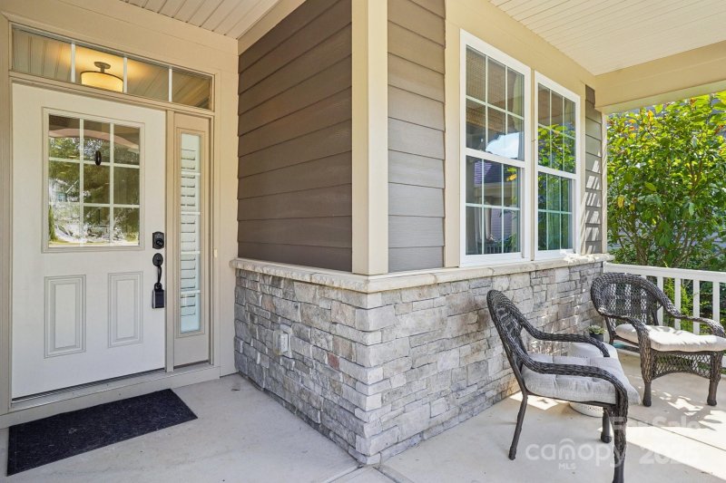 Property image 2 of 15316 Red Canoe Way in Ridgewater, Charlotte, NC 28278