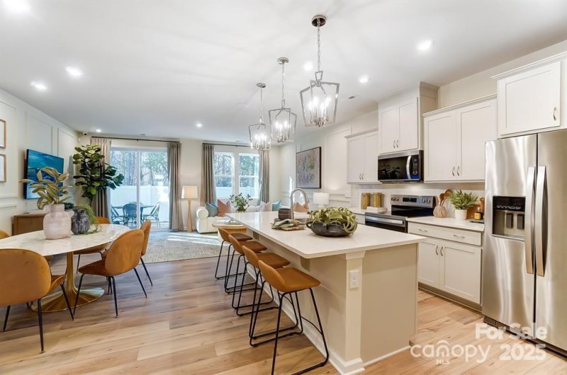 Property image 3 of 629 Cassidy Court in Arbor Chase, Clover, SC 29710