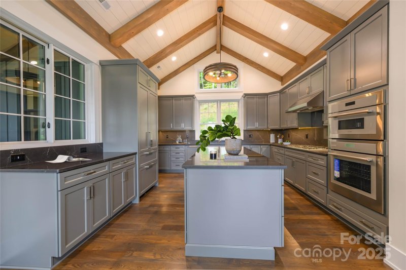 Property image 5 of 551 Macallan Drive in Highland Forest, Waynesville, NC 28786