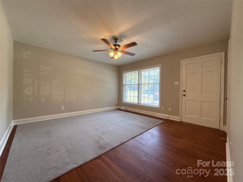 Property image 3 at 1608 Weststone Drive, Charlotte, NC 28208