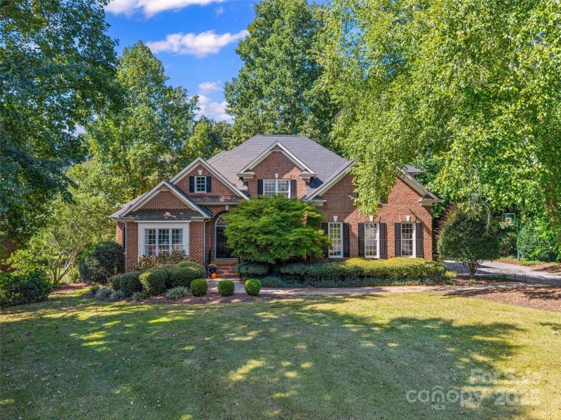 Property image 2 of 1748 Farrow Drive in Meadow Lakes Ii, Rock Hill, SC 29732