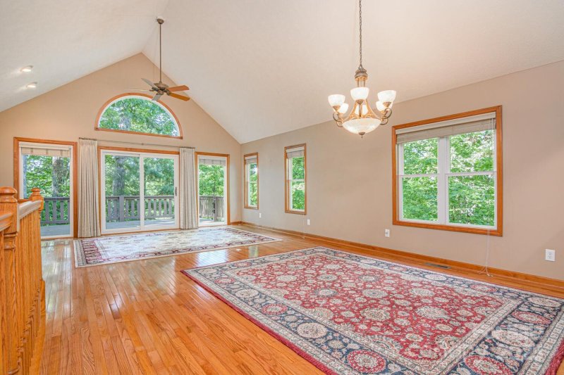 Property image 3 of 299 Carriage Summitt Way in Carriage Park, Hendersonville, NC 28791