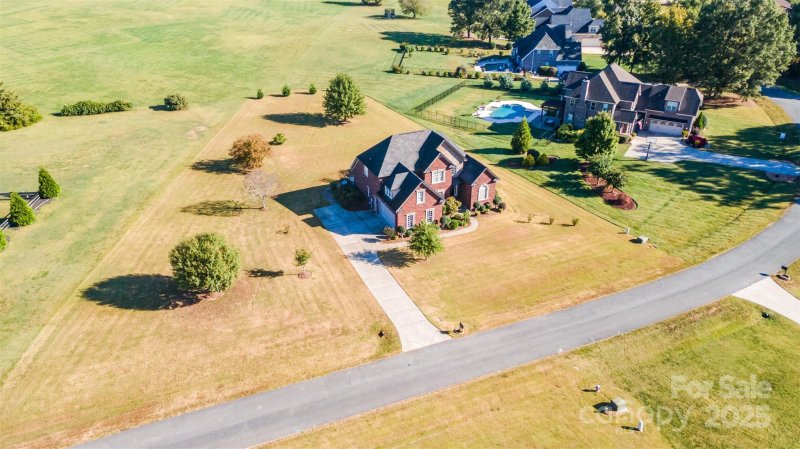 Property image 4 of 4933 Campobello Drive in Old Gate, Monroe, NC 28110