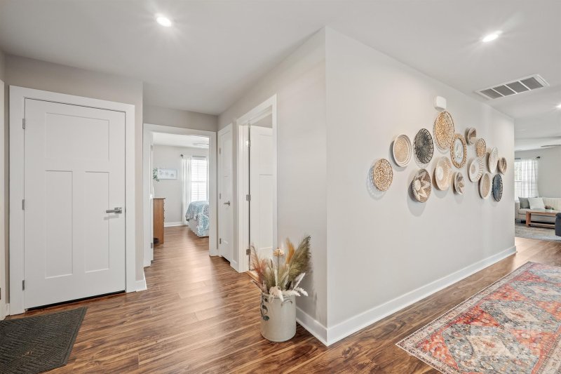 Property image 3 of 4300 Stream Dale Circle in Hunton Forest, Concord, NC 28027