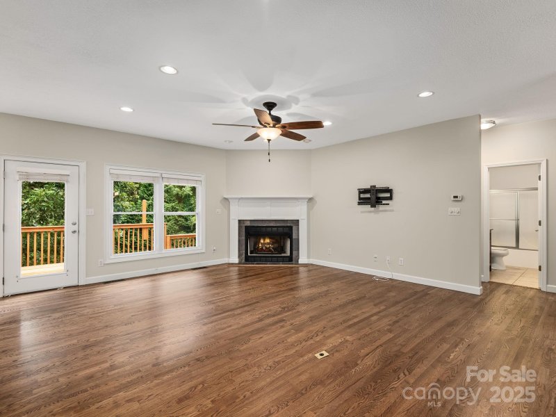 Property image 4 of 321 Scarlet Tanager Court in ASHLEY WOODS, Arden, NC 28704