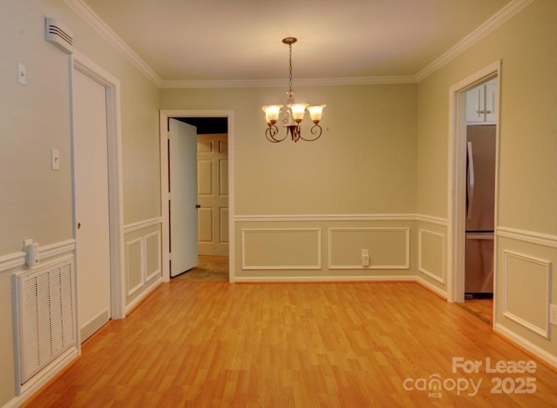 Property image 2 at 6412 Tomahawk Lane, Charlotte, NC 28214