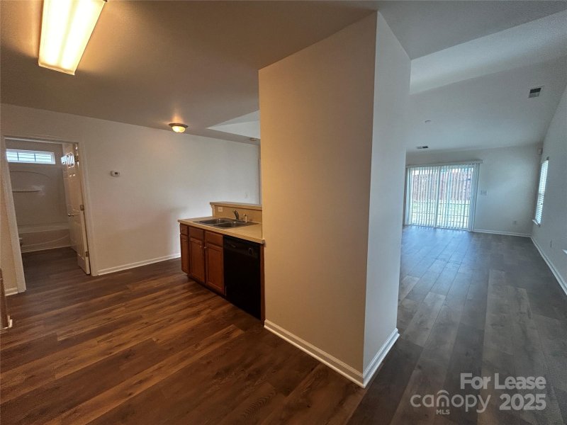 Property image 2 at 908 Swearngan Ridge Court, Charlotte, NC 28216