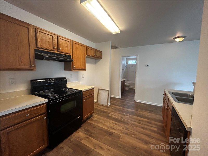 Property image 3 at 908 Swearngan Ridge Court, Charlotte, NC 28216