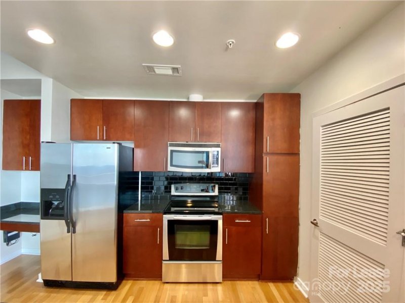 Property image 5 at 210 N Church Street, Charlotte, NC 28202