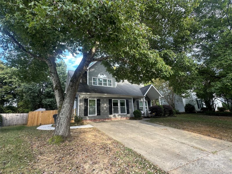 Property image 3 of 3329 Fortis Lane in Glenwood Manor, Matthews, NC 28105