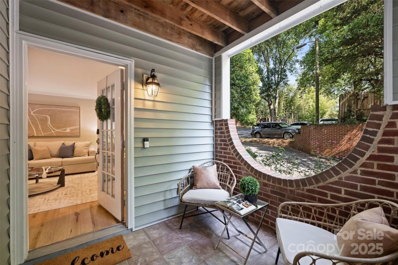 Property image 3 at 430 Queens Road, Charlotte, NC 28207